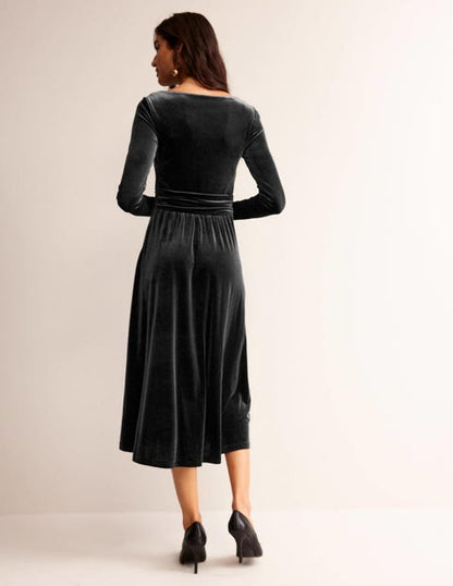 Abigail Velvet Midi Dress